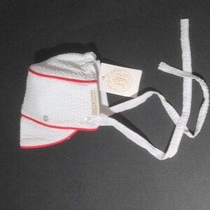 The Beaufort Bonnet Company White Bonnet with Red Trim. Size S NWT